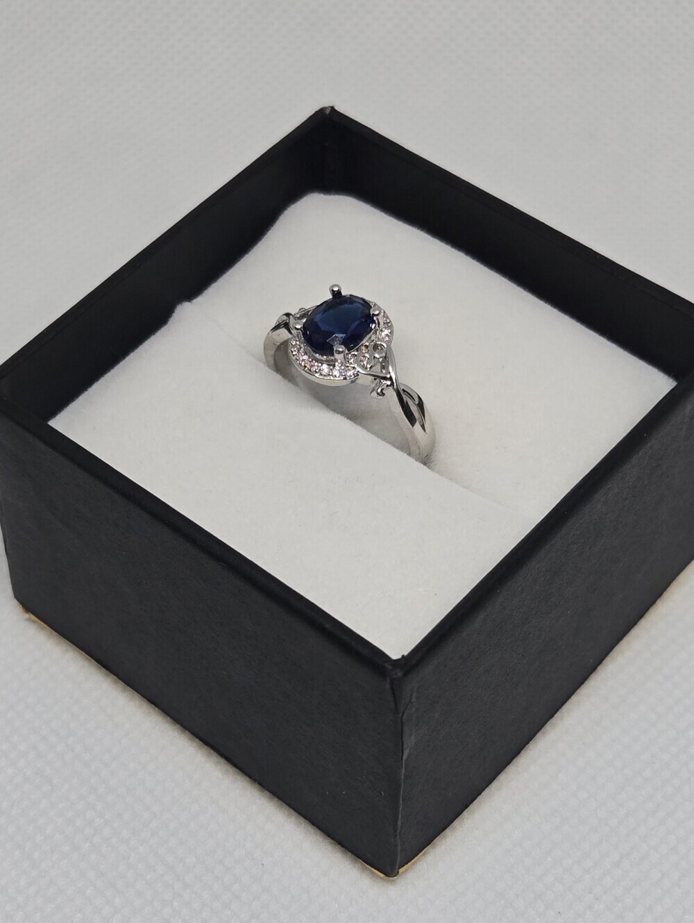 Blue Sapphire Color Halo Ring Silver Tone Filigree Statement Jewelry - Picture 2 of 13